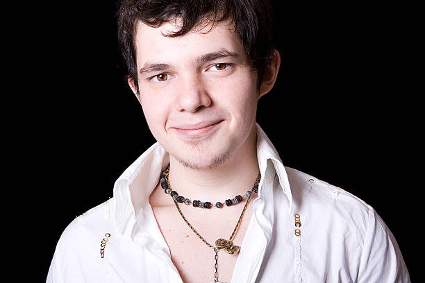 Necklace styling for men: Enhancing a collared shirt ensemble